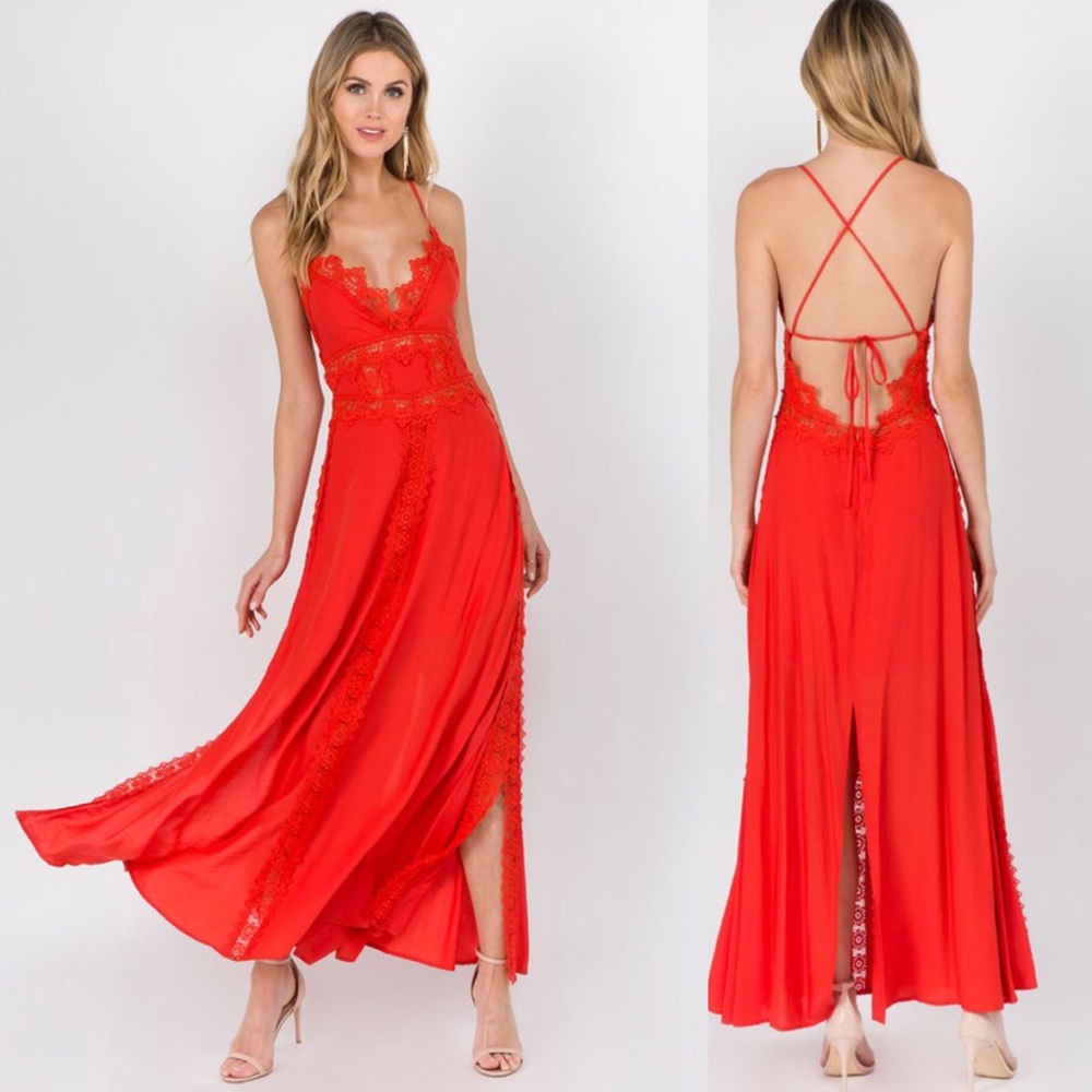 NWT Lace trim backless maxi dress